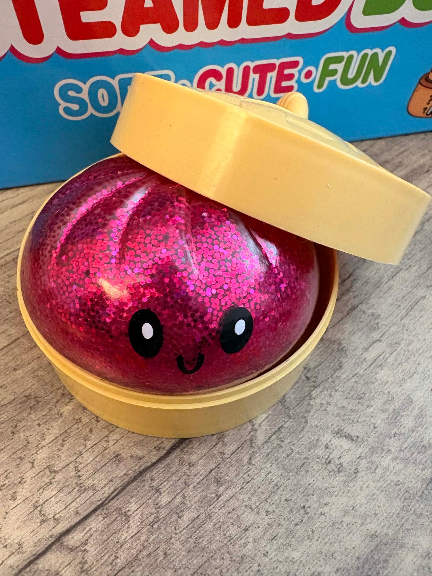 Glitter squishy dumplings