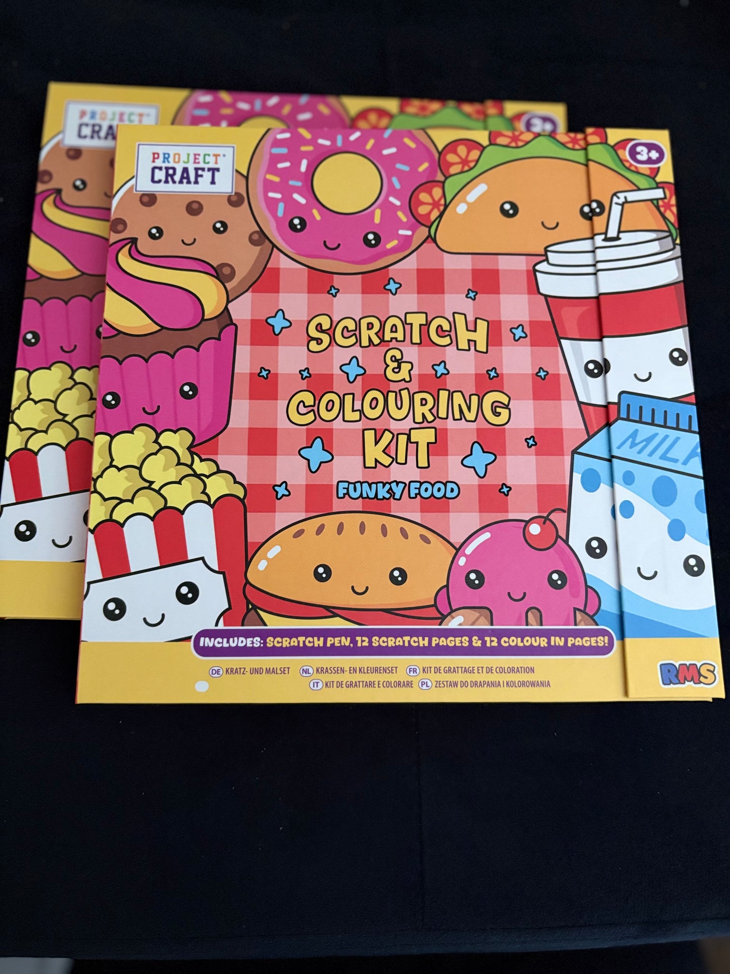 Scratch & colouring kit