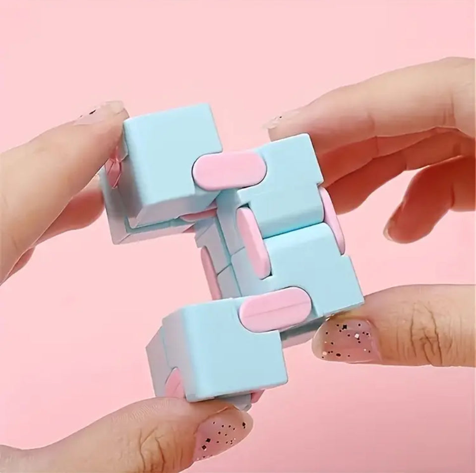 Infinity fidget cubes