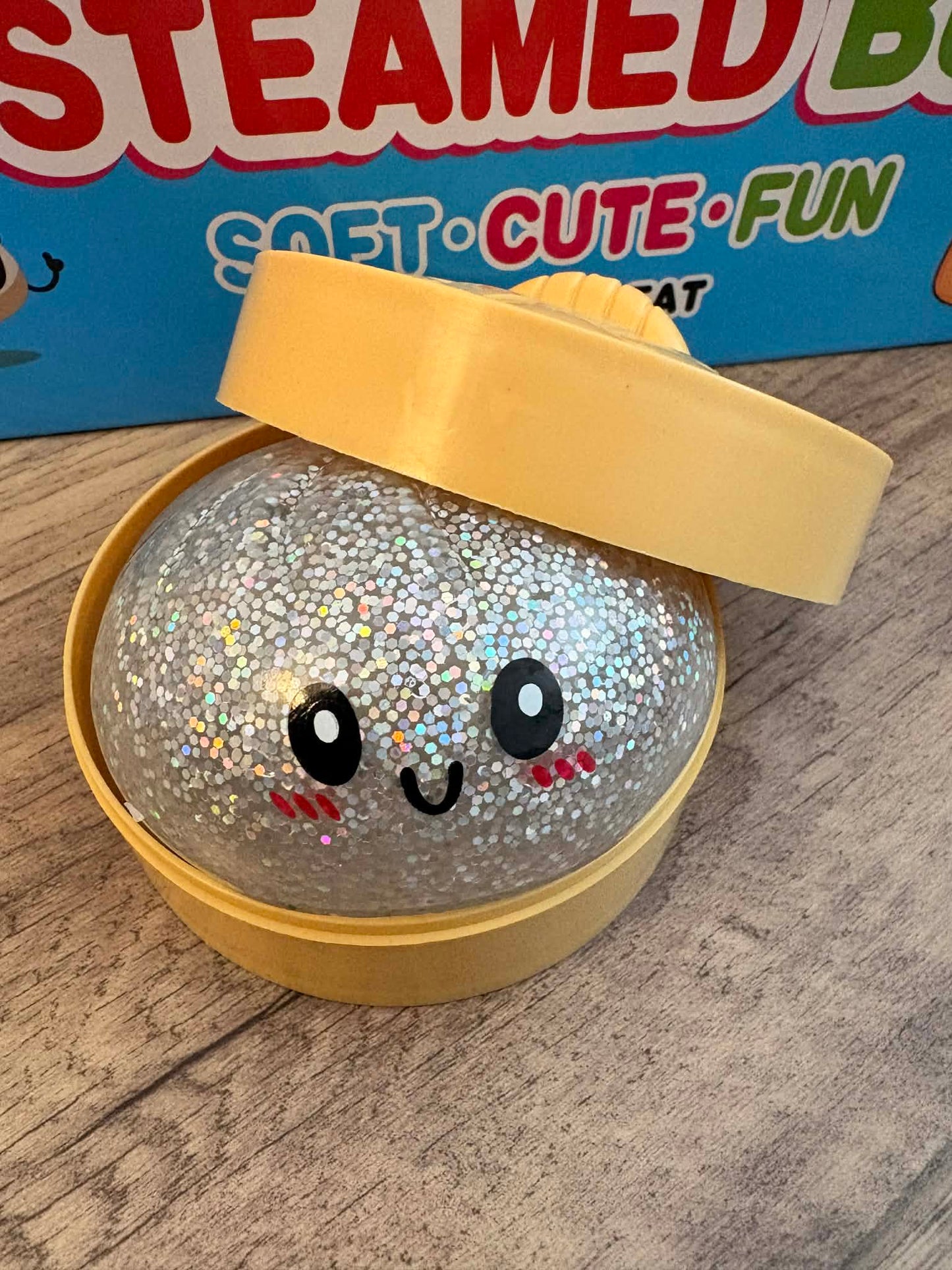 Glitter squishy dumplings