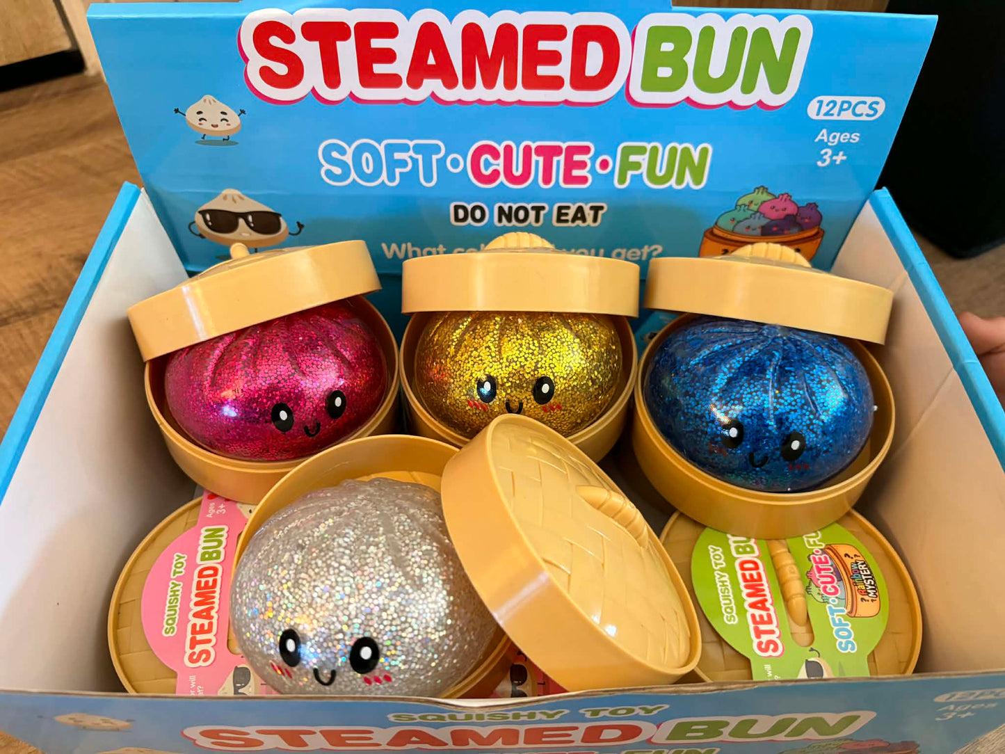 Glitter squishy dumplings