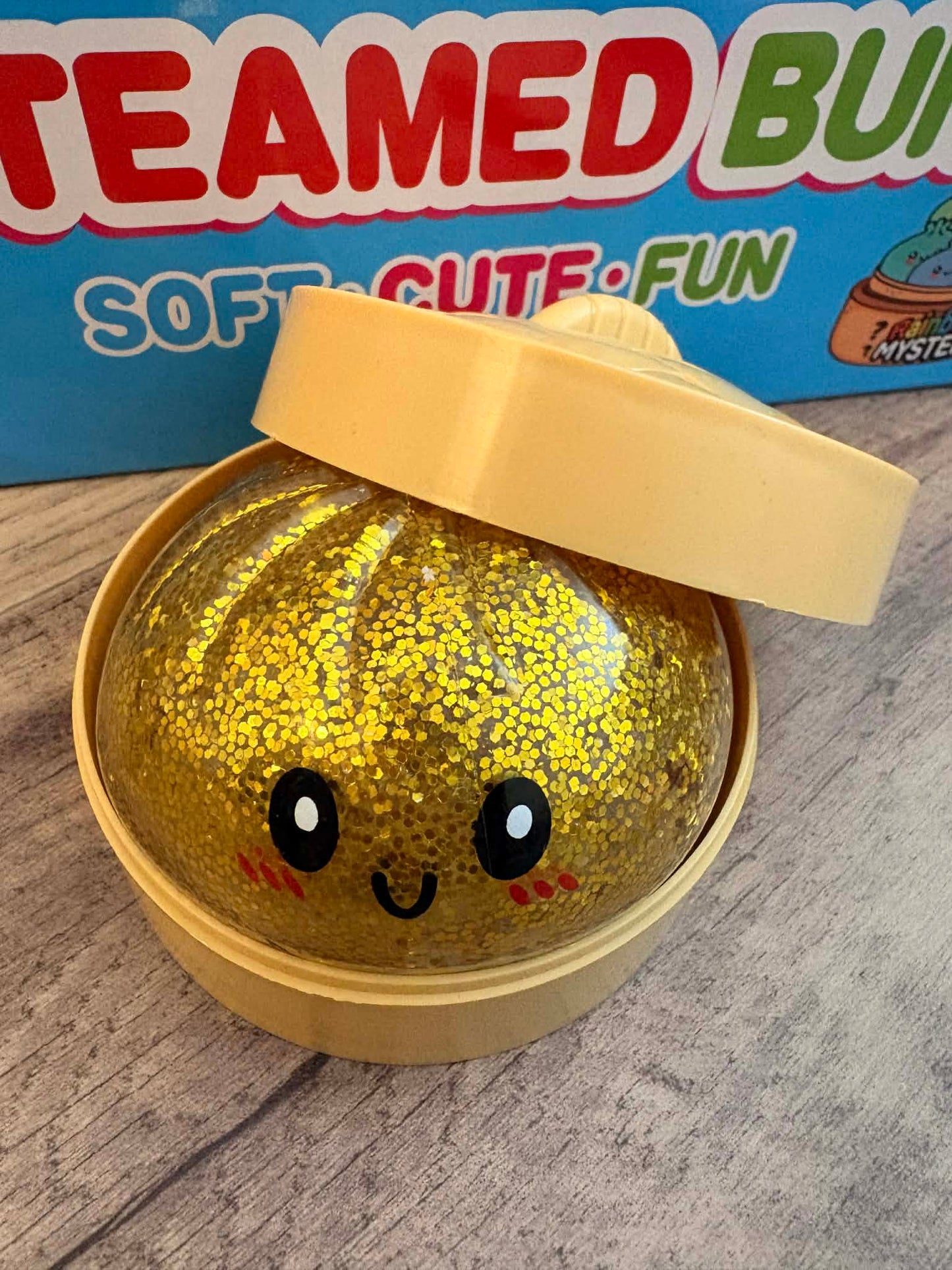 Glitter squishy dumplings